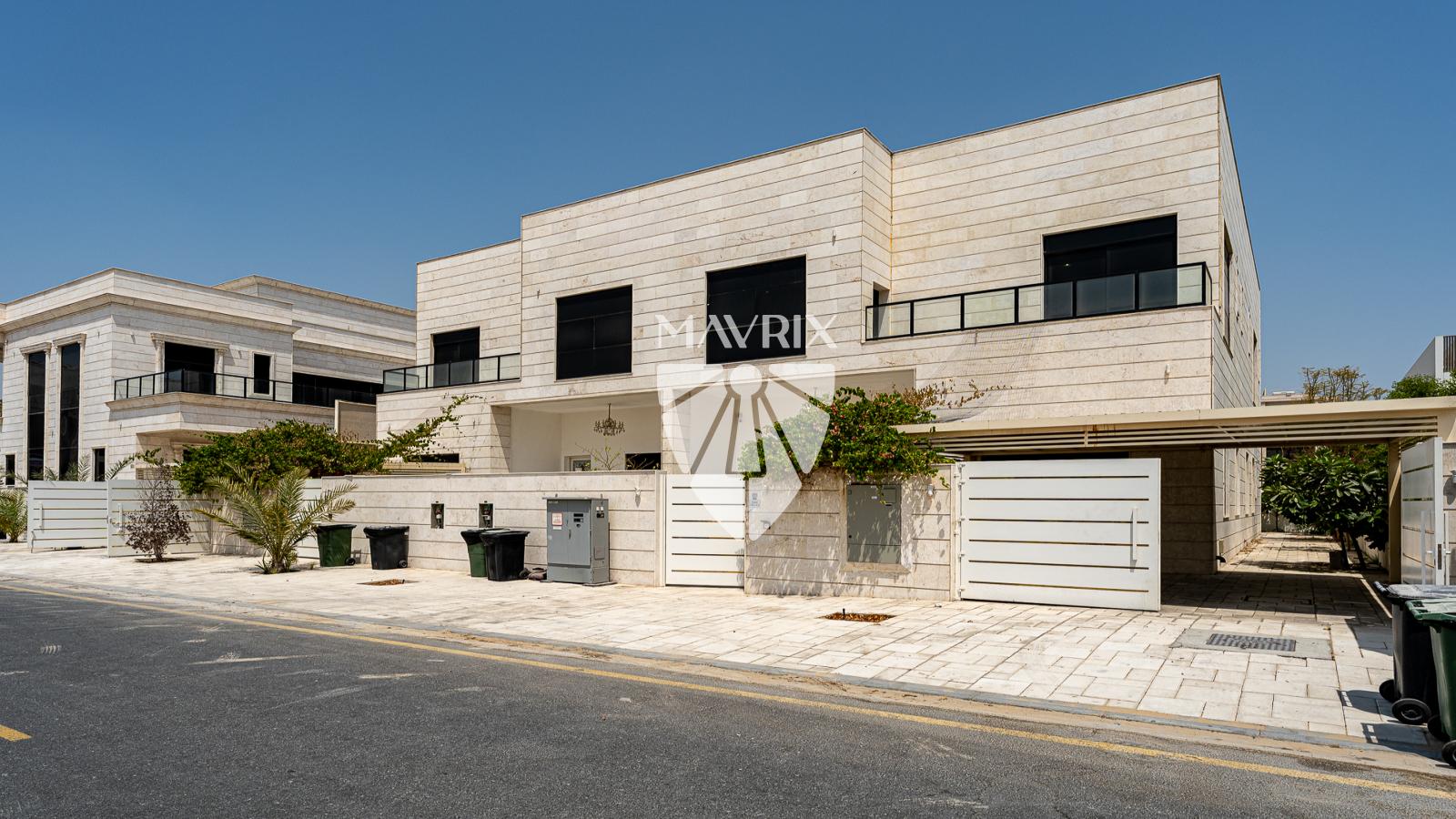 Spacious 5BR Villa | Prime Location | Luxurious