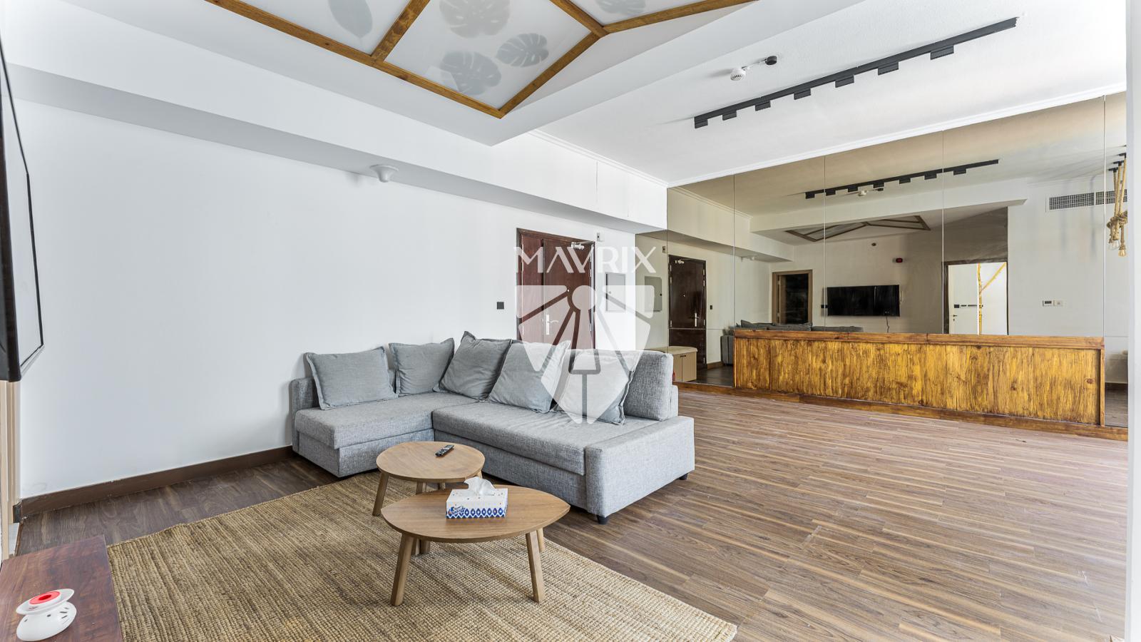 Prime Location | Vacant | Upgraded Apartment