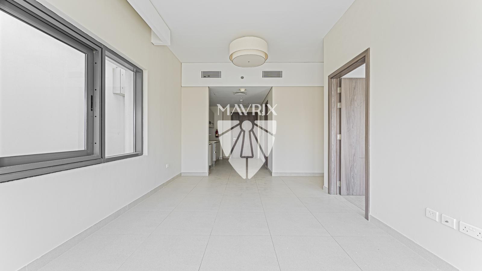 12 Cheq | Top Floor | Canal BurjView | Unfurnished