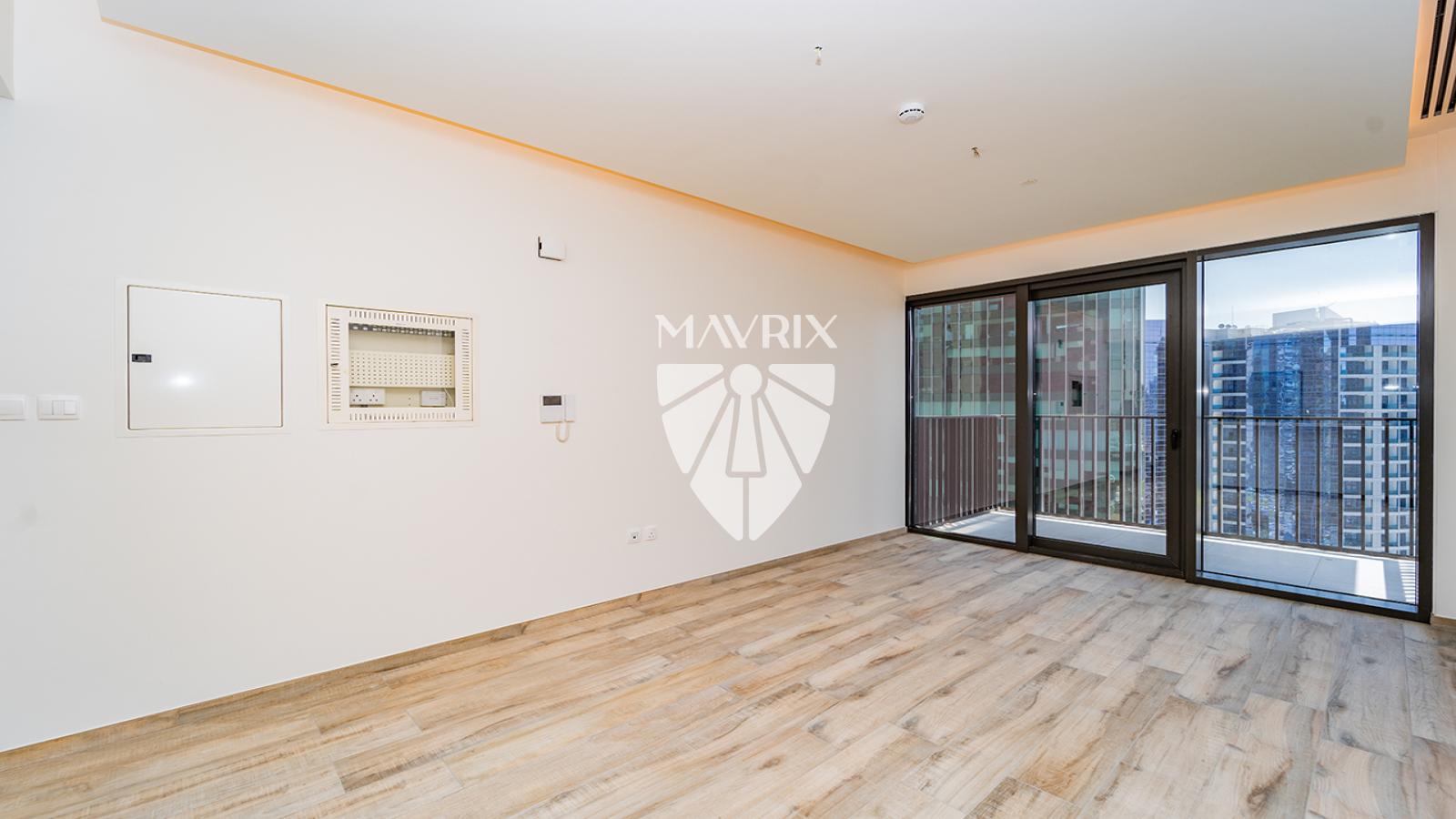 Exclusive | Canal View | Mid Floor | Vacant Soon