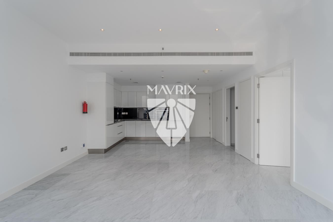 Canal View | Modern | Bright | Reduced Price