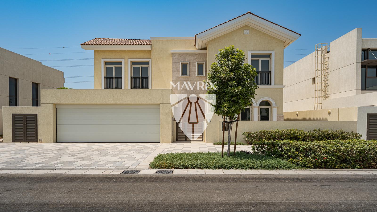 4BR Waterfront Villa | Premium Home | Great Value