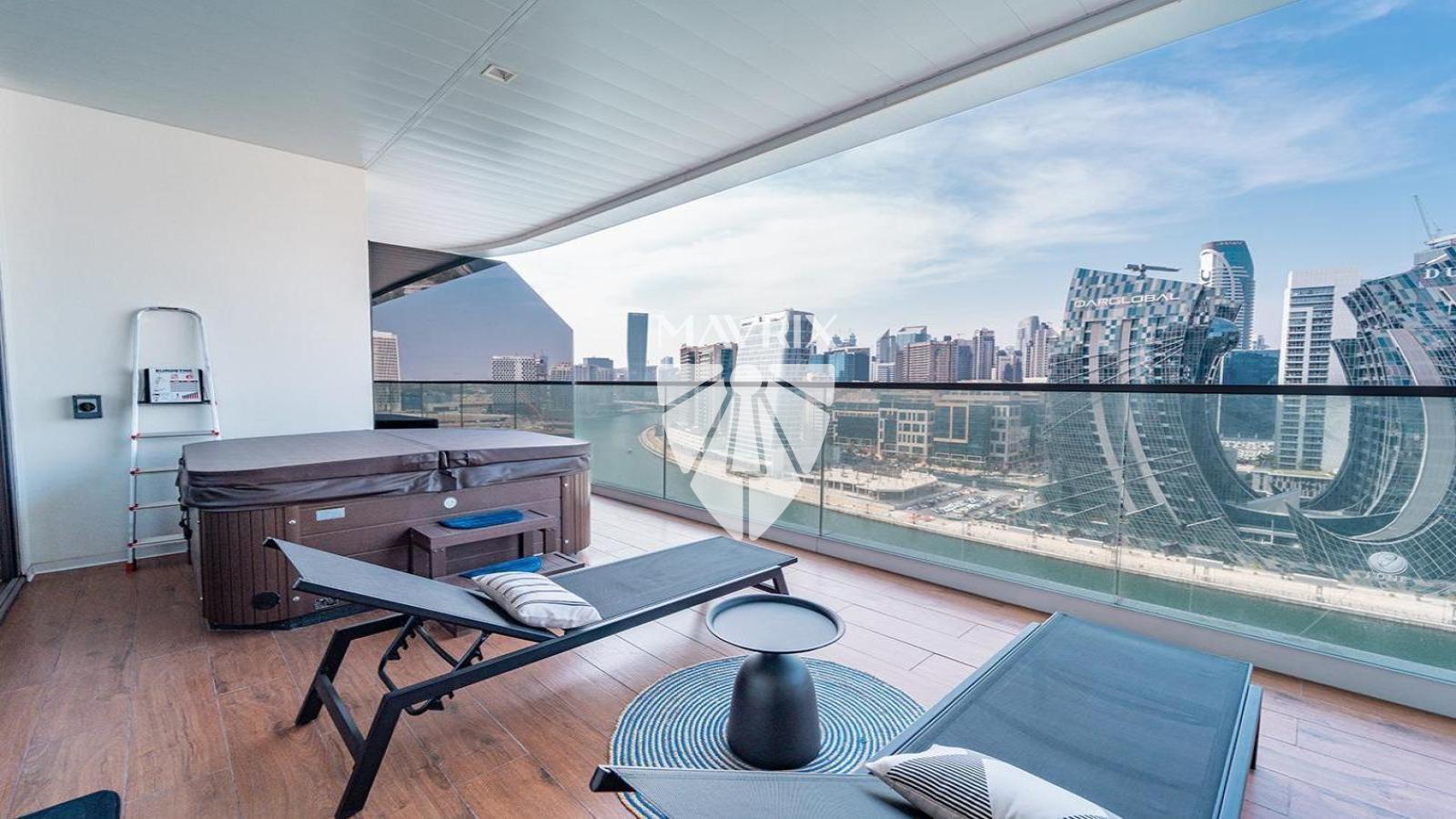 Full Canal View | Spacious 1BR | Great Deal