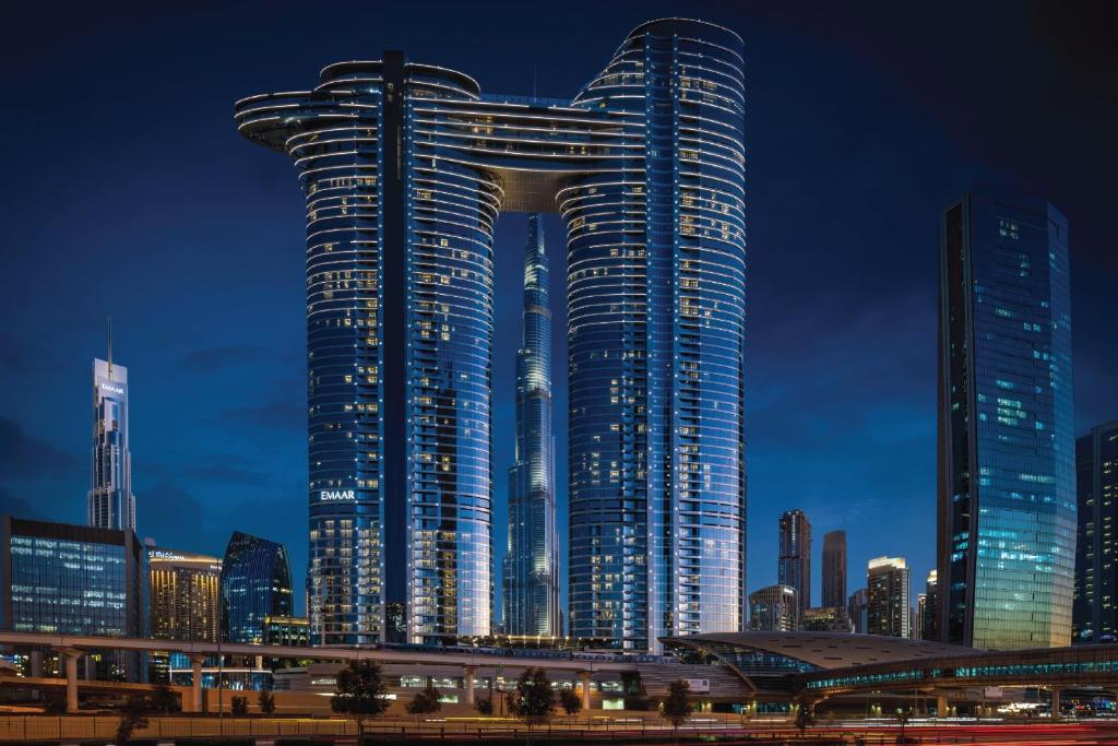 Living in a Hotel Residence in Dubai: The Real Pros and Cons