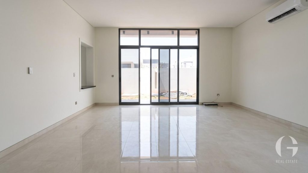 Well Maintained | Ready to Move | Spacious — photo 5