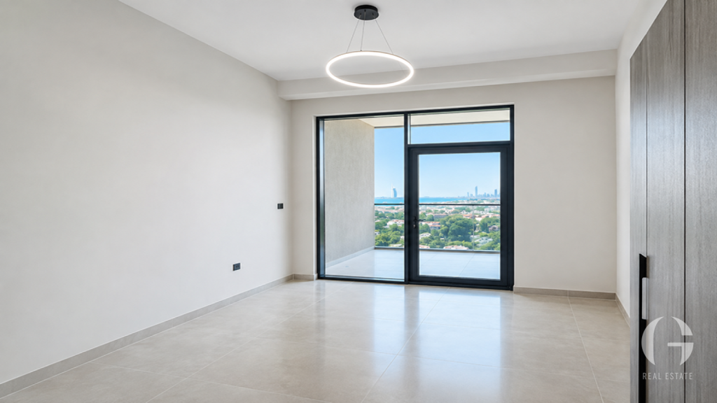 Modern Finish | Spacious Home | High Demand — photo 3