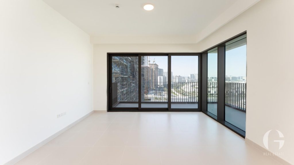 High Floor | Brand New | Close to Mall | Spacious — photo 2
