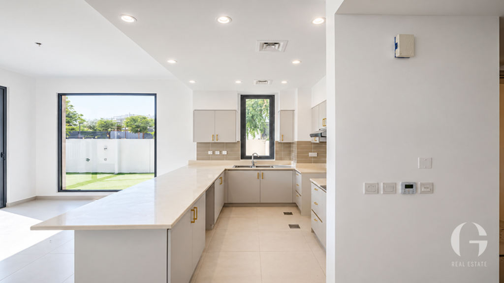 Prime Location | Spacious | Landscaped Garden — photo 5