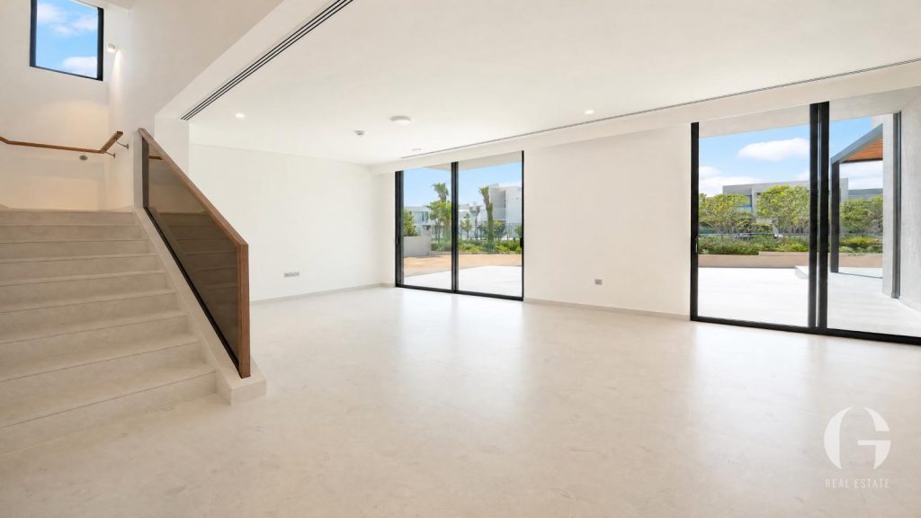 5BR | Park Backing | Prime Location | Luxurious — photo 3