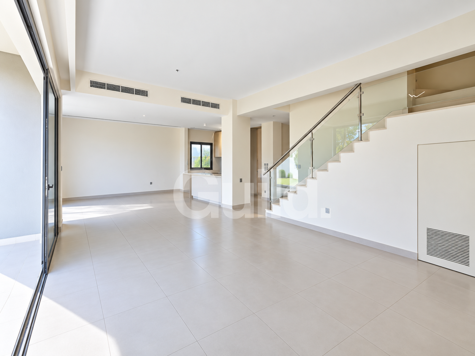 Prime Location | Single Row | Green Belt — photo 4