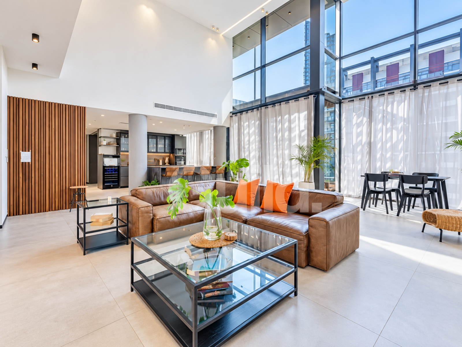 Luxury | Duplex | Upgraded | Spacious | Gym