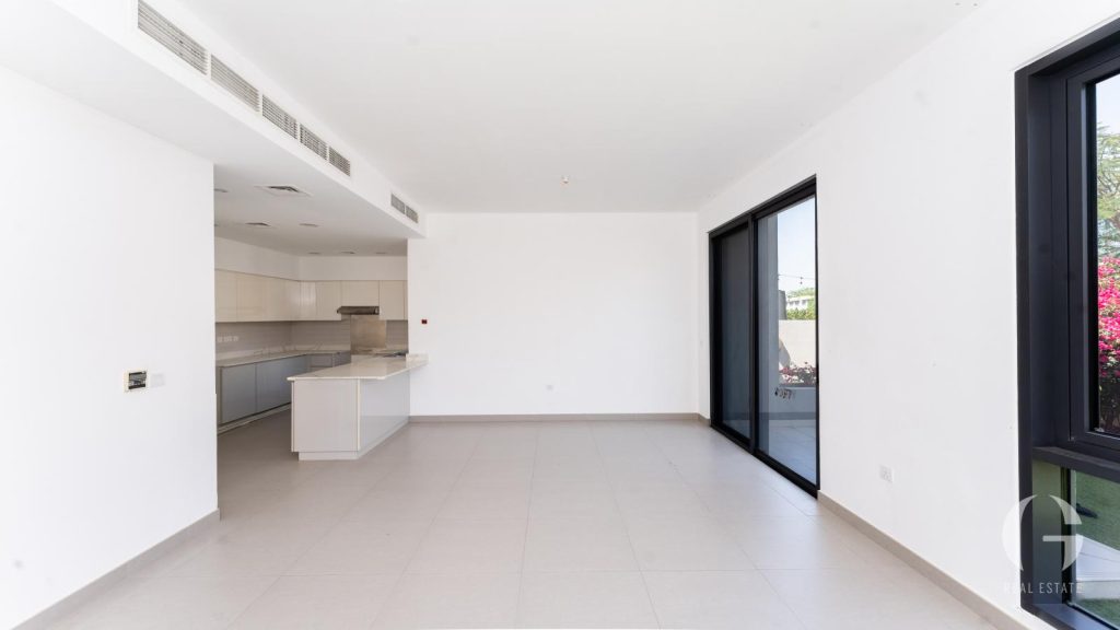 Spacious Villa | Modern | Landscaped Garden — photo 3