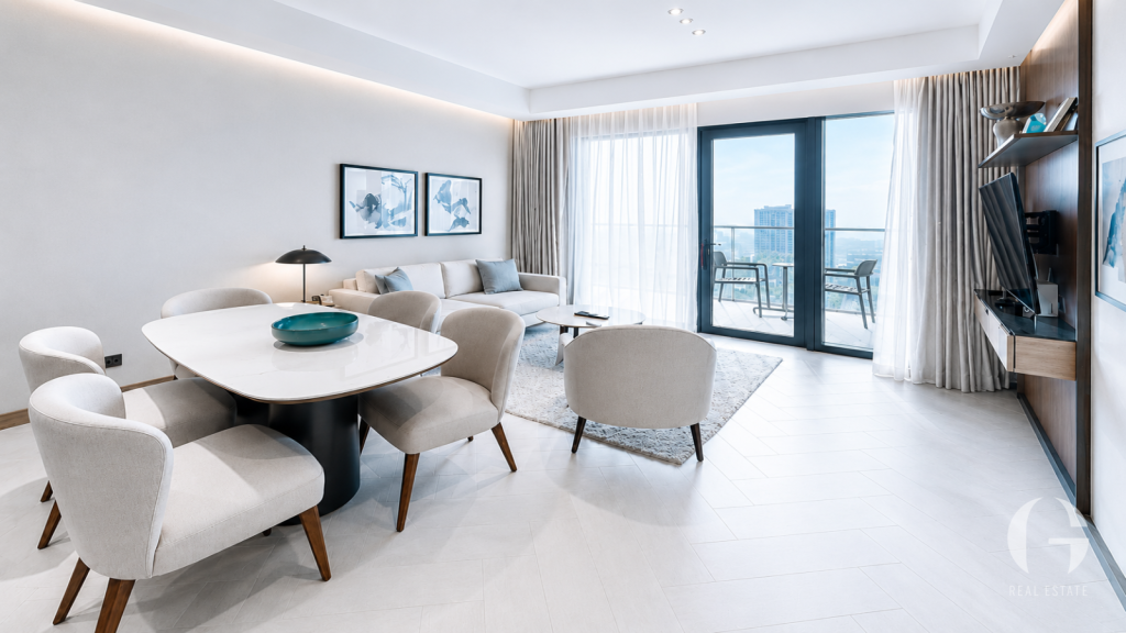 High Floor | Vacant Now | Boulevard View