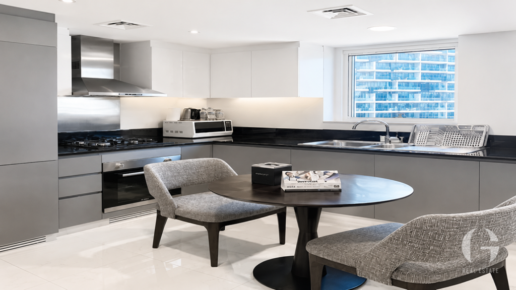 Large Layout | Closed Kitchen | Mid Floor — photo 5