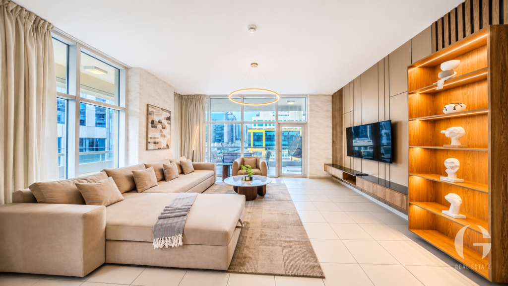 Fountain and Courtyard View | Corner Unit — photo 2