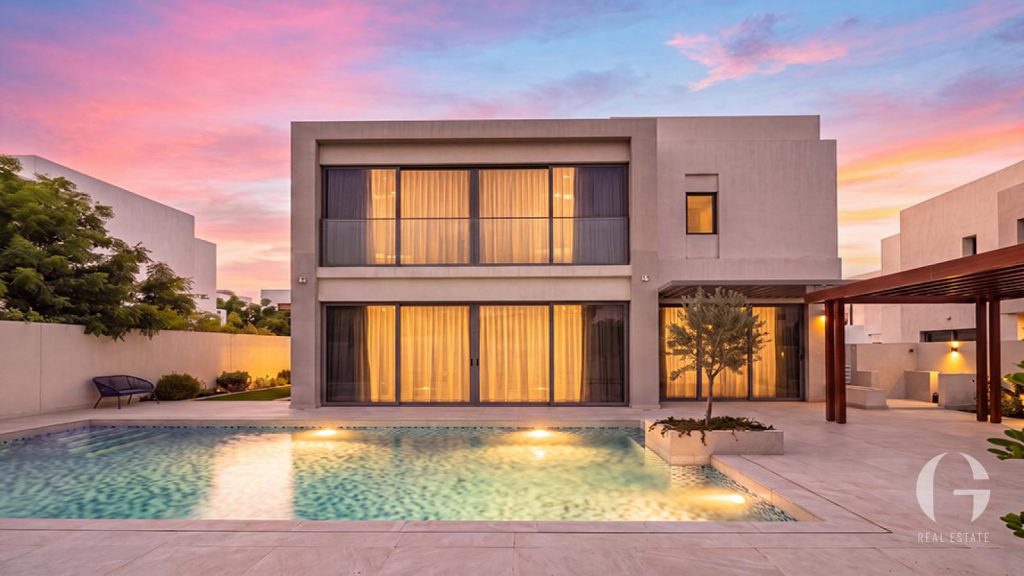 Family Home | Quiet Community | Spacious Villa