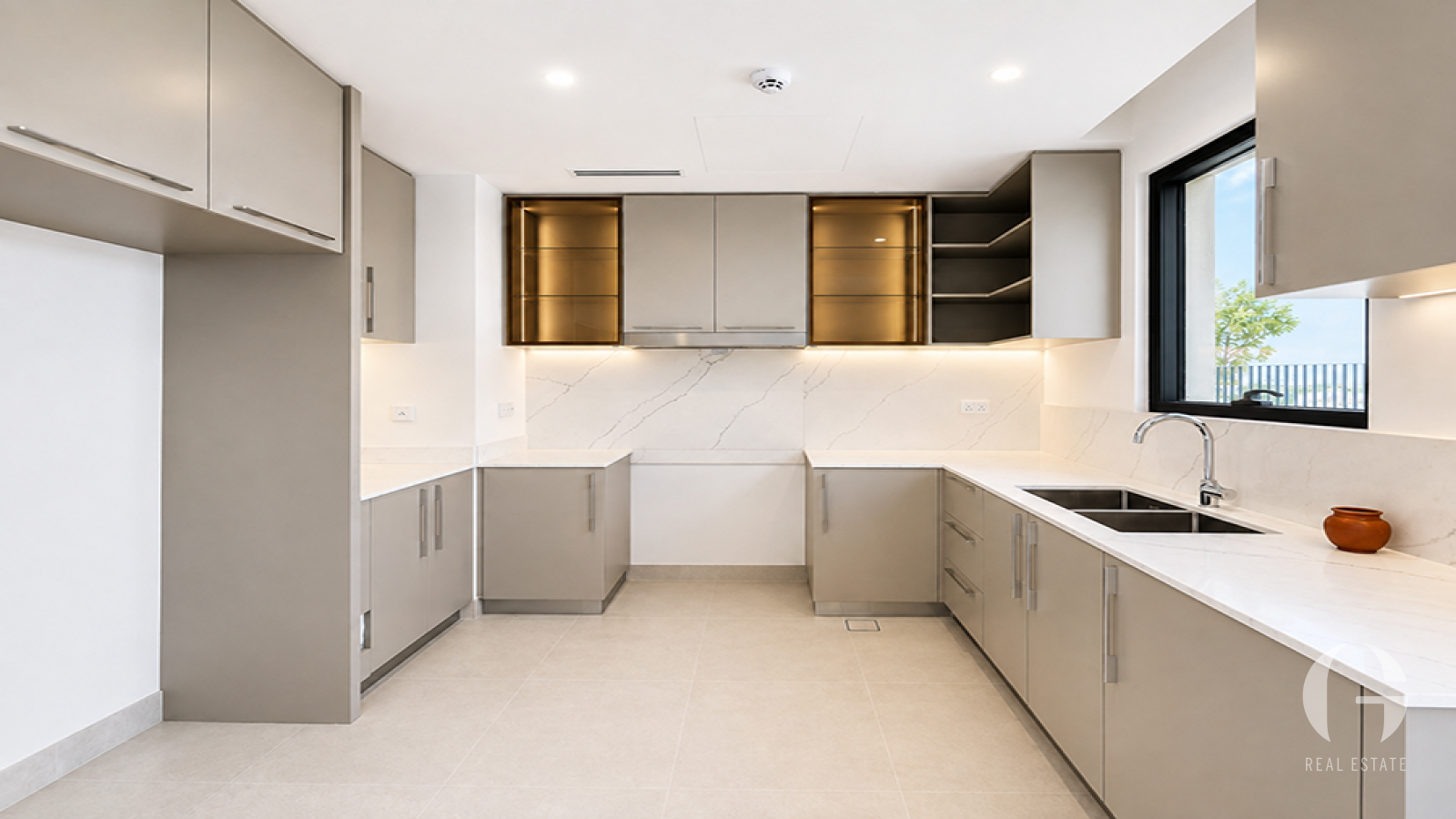 Spacious Layout | Bright Unit | Modern Villa — photo 3