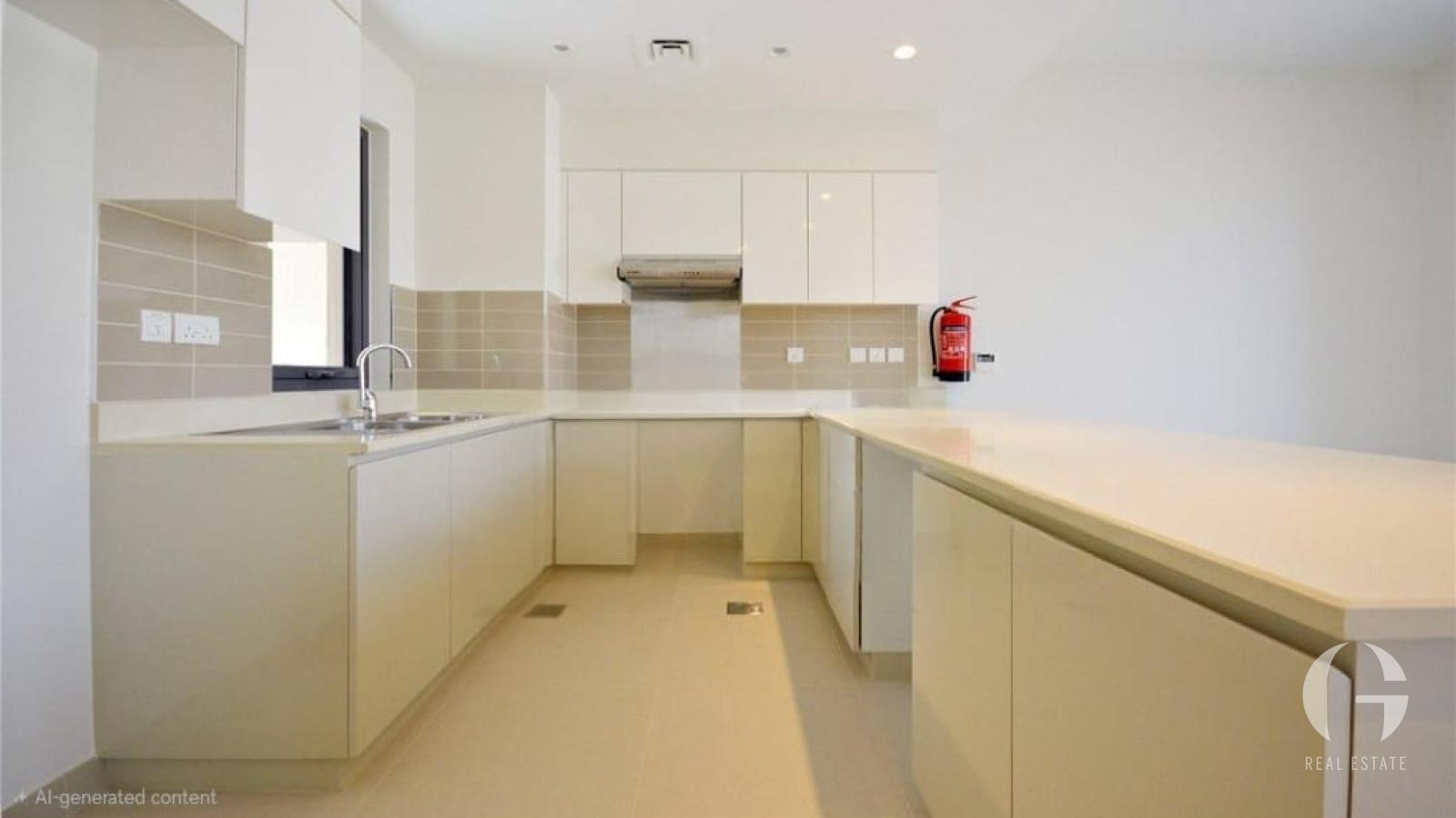 Best Deal | Prime Location | Spacious Villa — photo 3