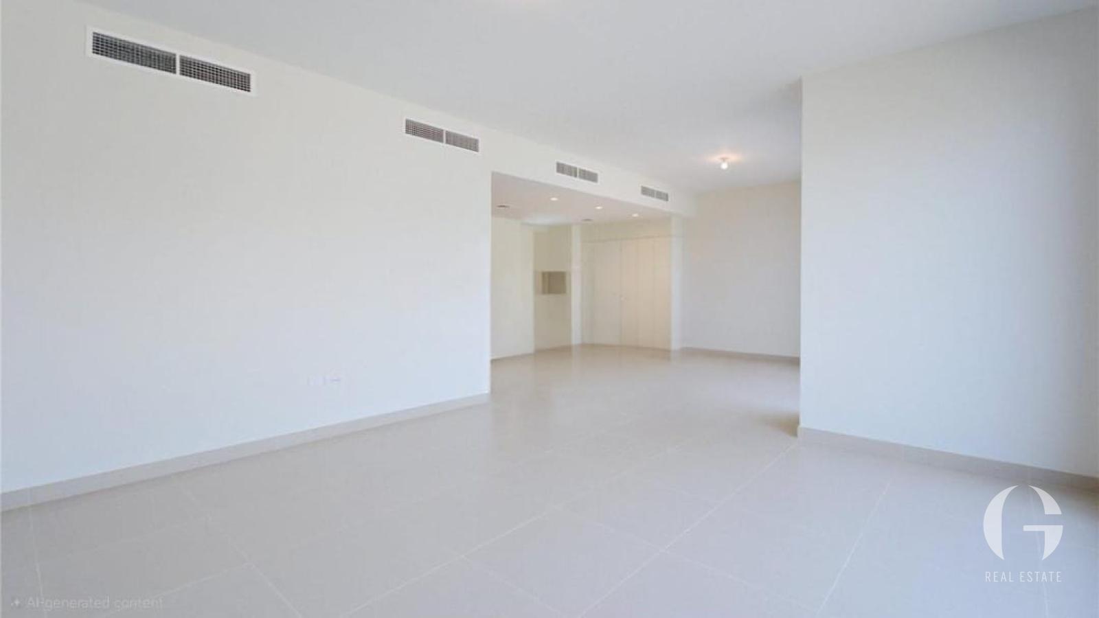 Best Deal | Prime Location | Spacious Villa — photo 2