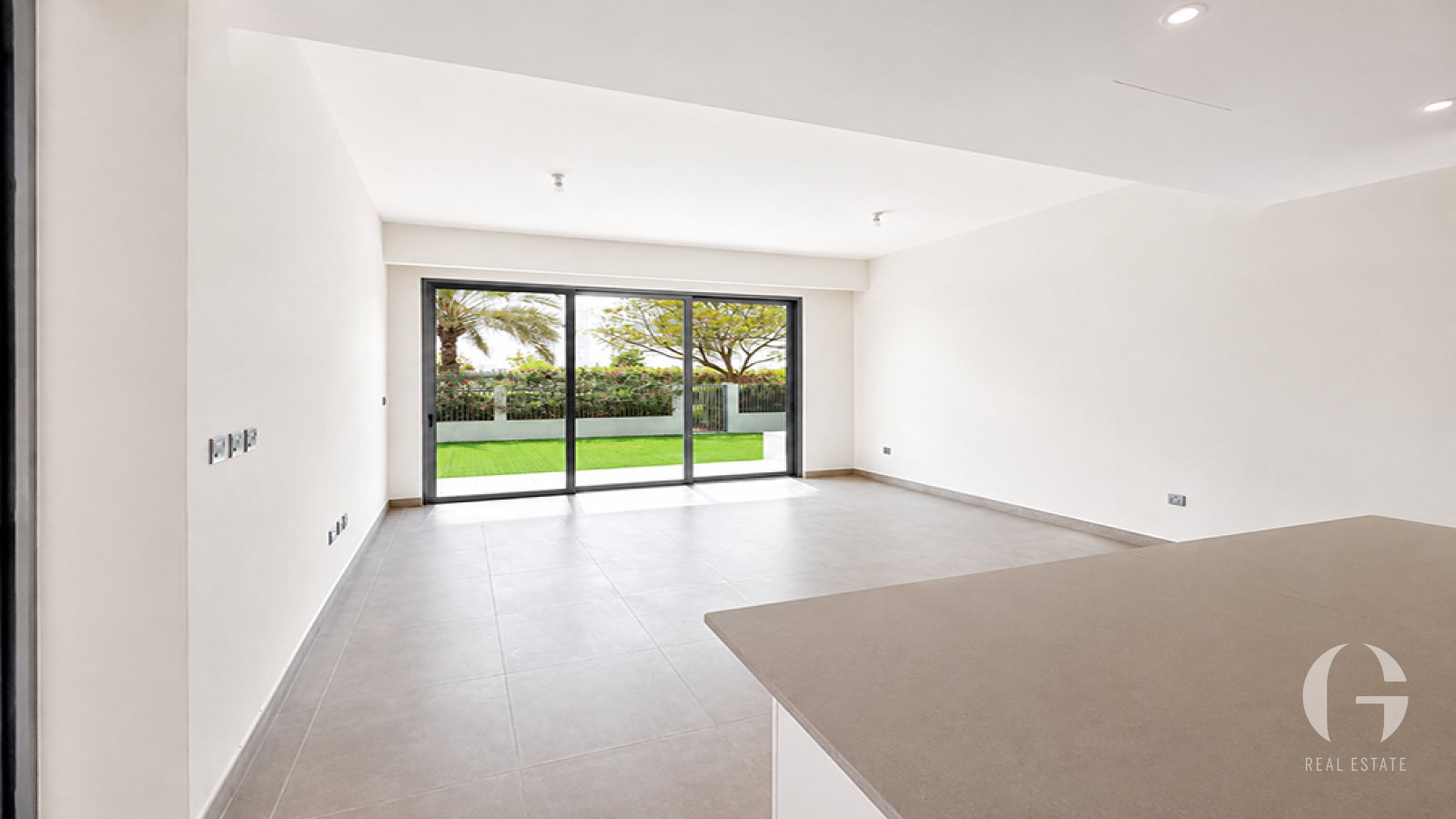 Refined Living | Great Amenities | Spacious — photo 5
