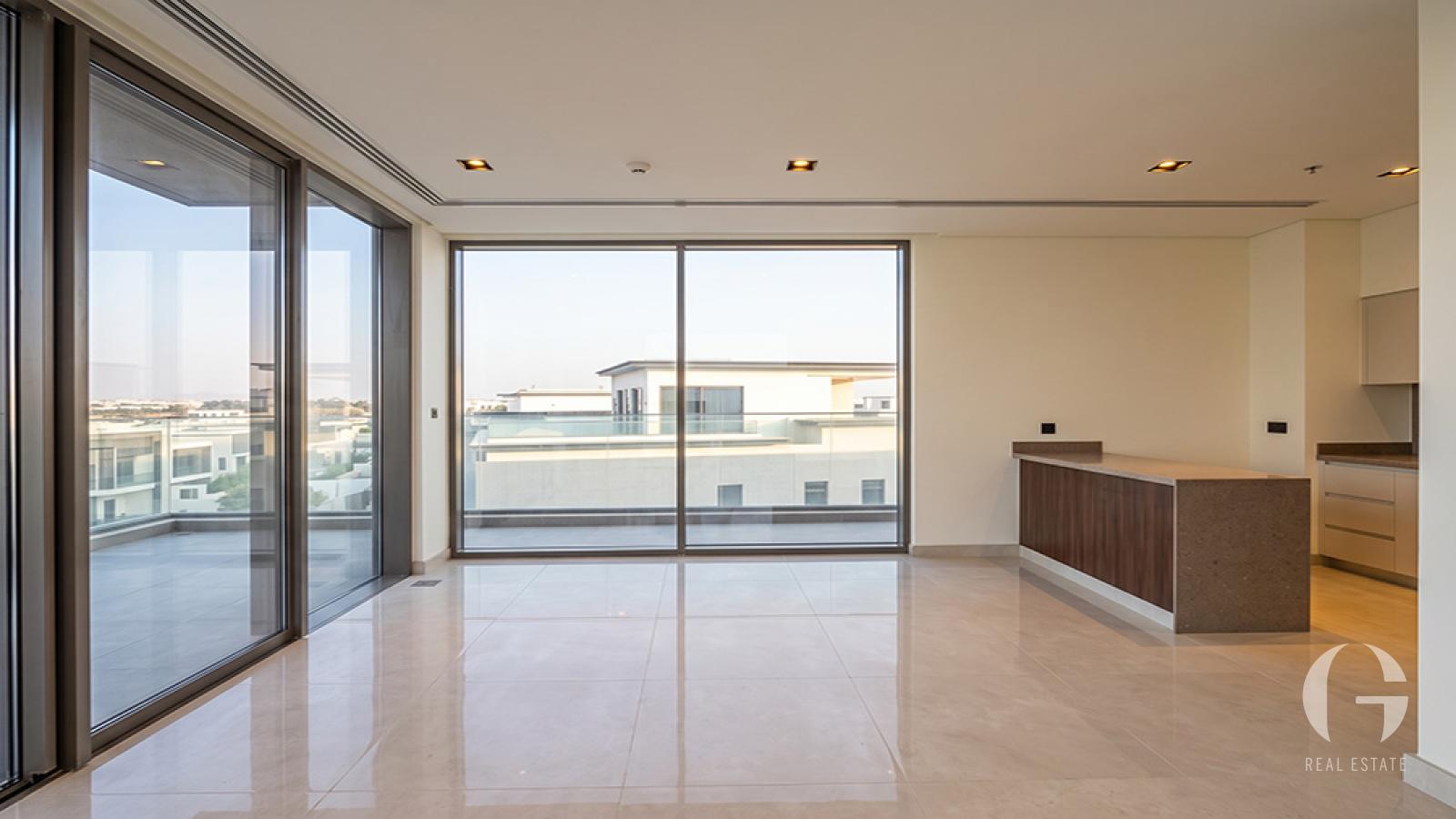Upgraded 5BR | Private Pool | Prime Internal — photo 5
