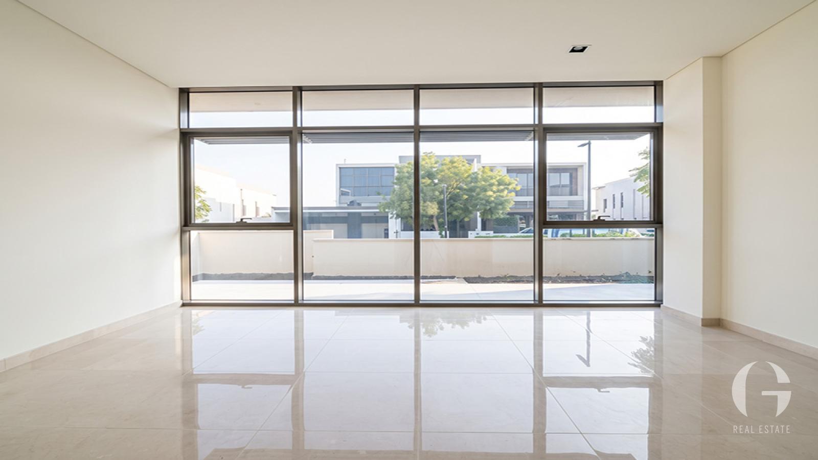 Upgraded 4BR | Private Pool | Prime Internal — photo 4