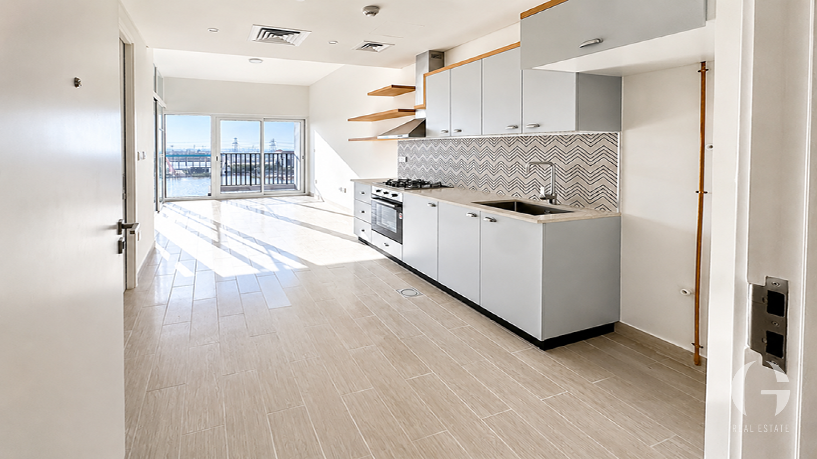 Prime Unit | Great Value | Bright & Spacious