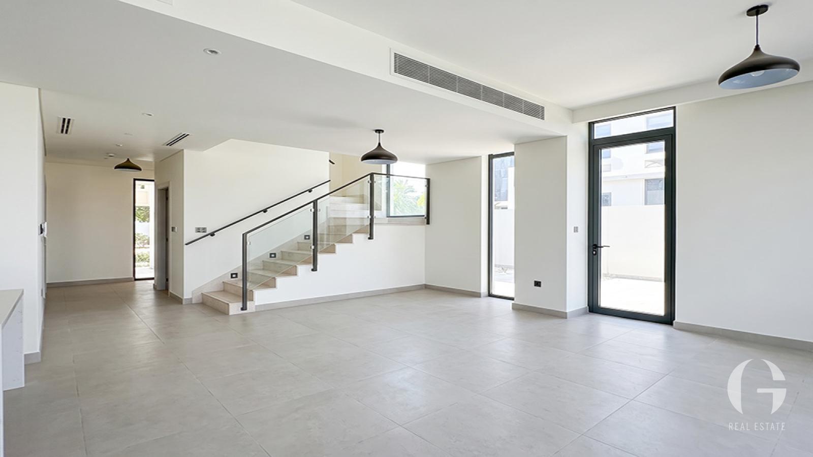 Upgraded 3BR | Single Row | Landscaped | Spacious — photo 5
