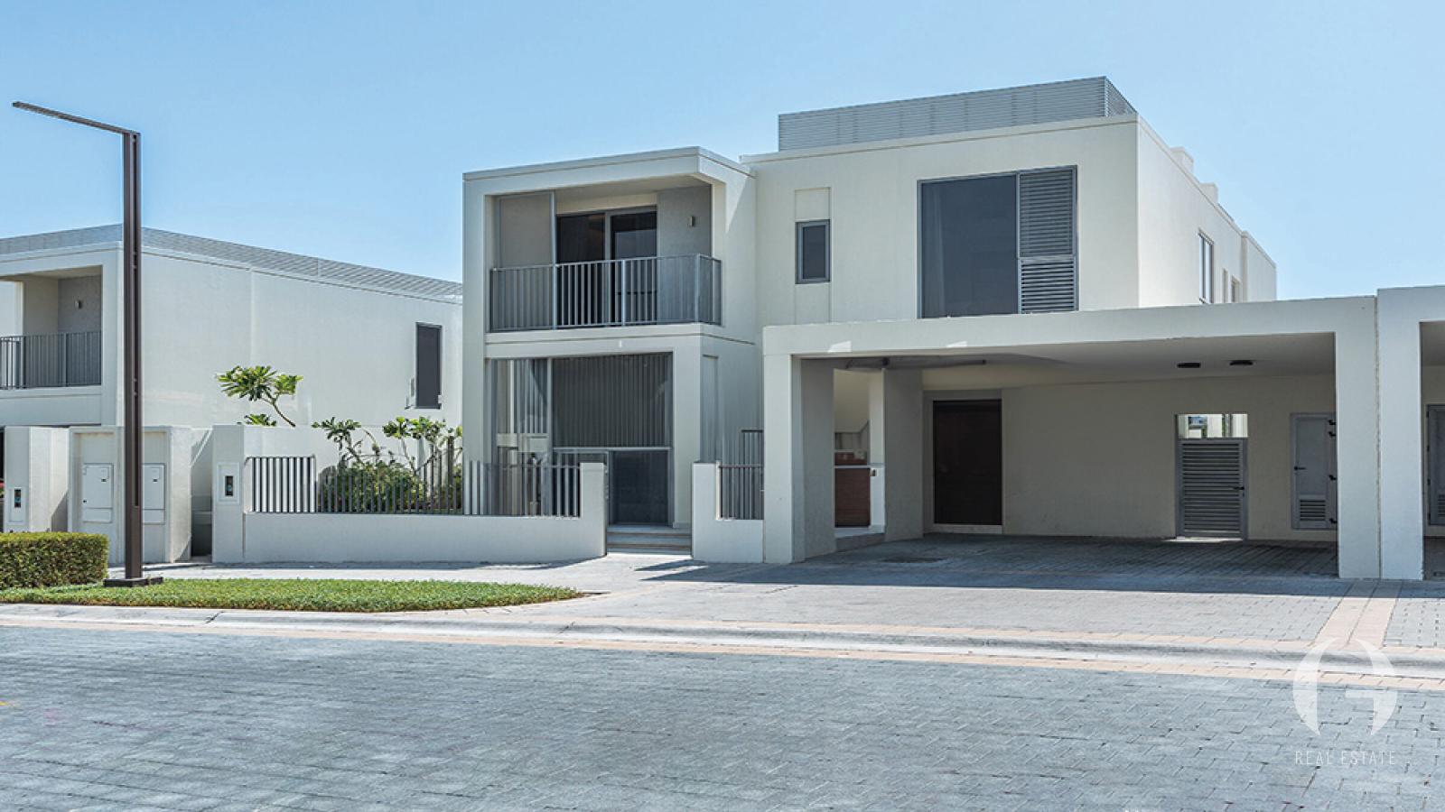 Upgraded Luxury 5BR | Pool | Extended | Modern