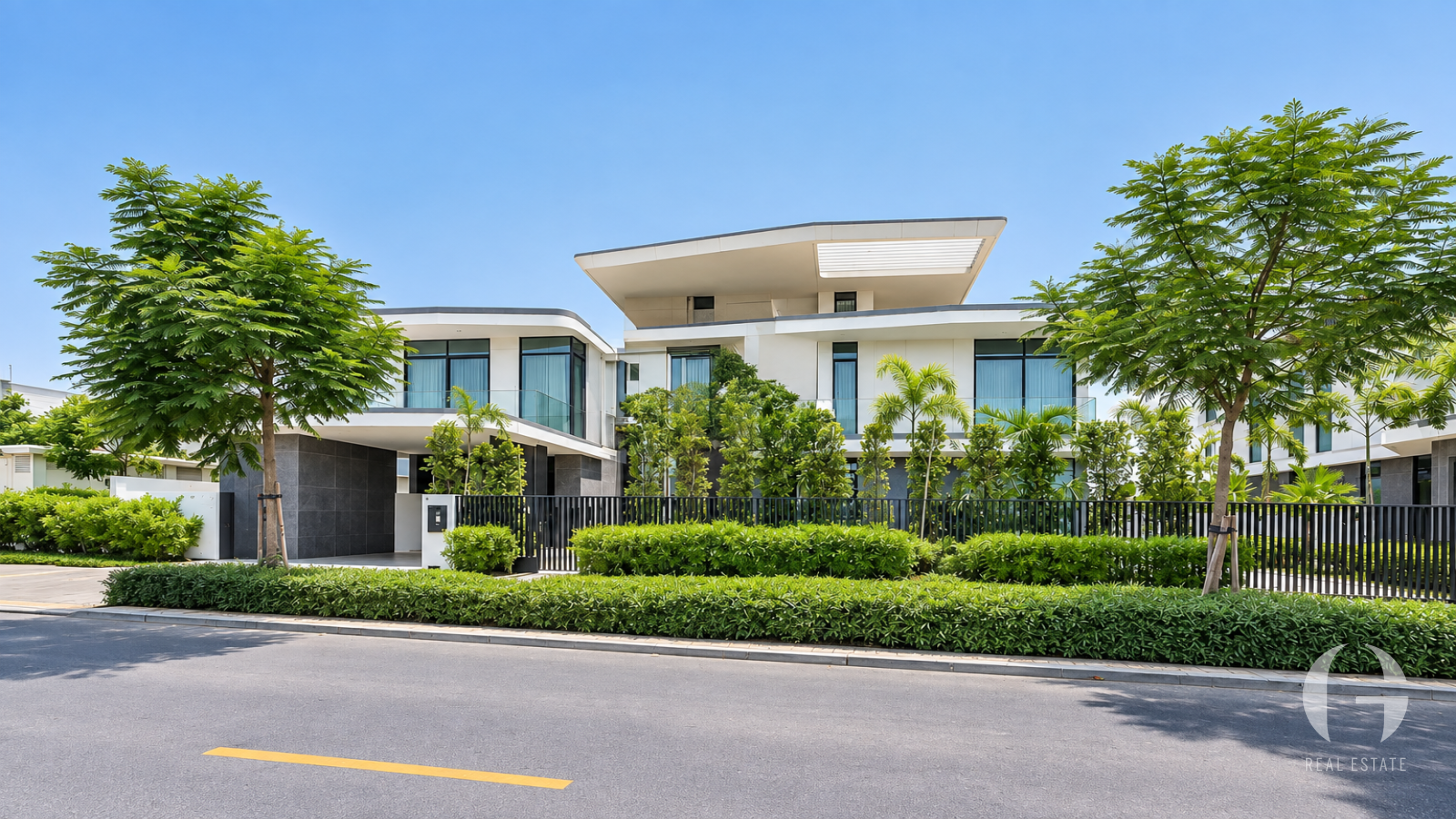 Luxury Living | Well Maintained | Rare Opportunity