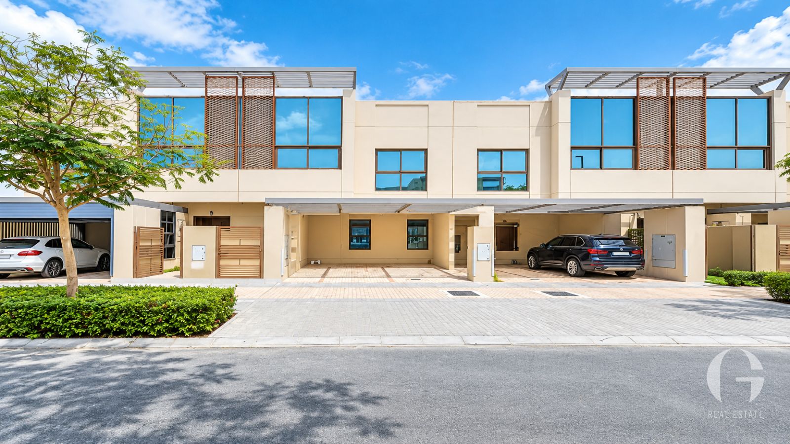 Double Height Ceilings | Pool | Great Views