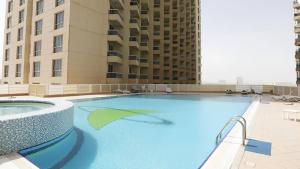 THE CRESCENT — photo 2